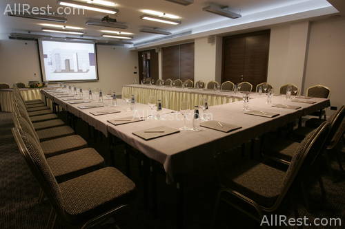Atrium Hotel 34